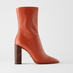 Zara LEATHER HEELED ANKLE BOOTS